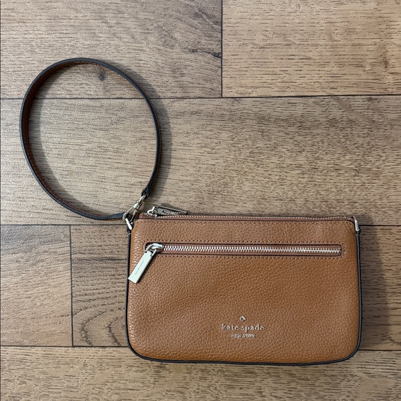 Kate Spade New York Leila Pebbled Leather Convertible Wristlet Mini Bag Trendy - Picture 2 of 14